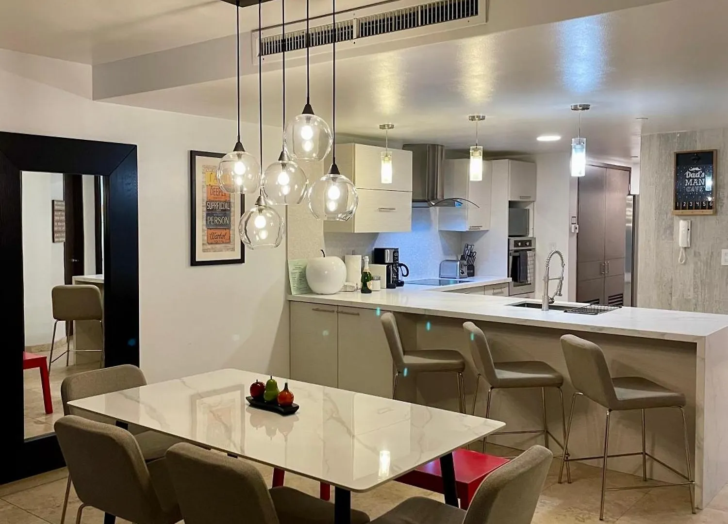 Beautiful Vibes Sun Kiss Serenity Your Stylish Apt Just Steps From Eagle Beach Palm Beach 0*,  Aruba